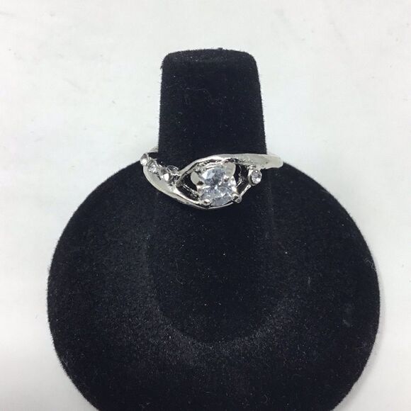 Cubic Zirconia Curved Fashion Ring (H15) - Picture 1 of 7
